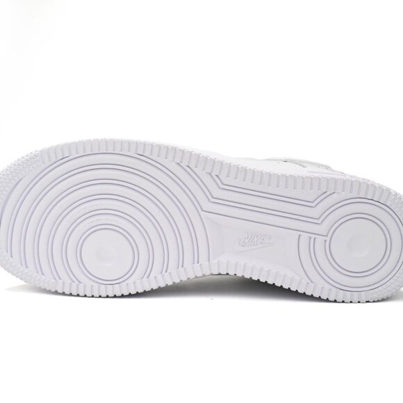 Nike Air Force 1 '07 Low-Top Casual Fashion Sneakers - Picture 6 of 6